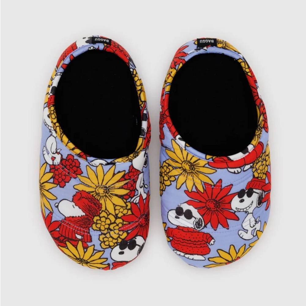 Baggu Slippers - Peanuts Snoopy - Women’s 11 12 Men’s 9 10 - NWT